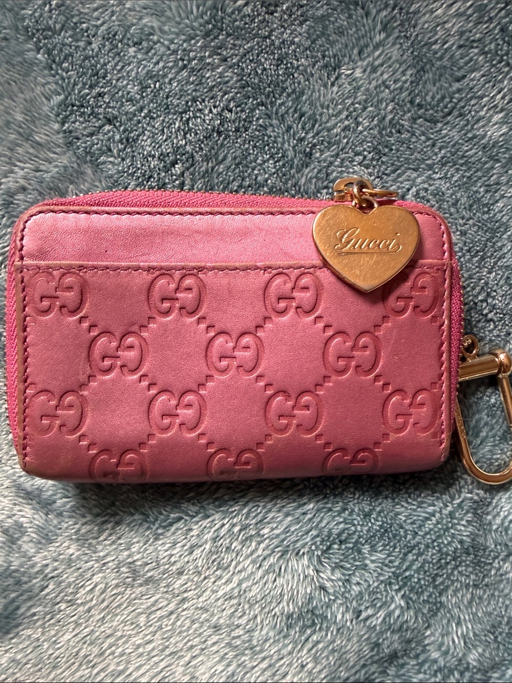 Gucci Pink Embossed Leather Zip Wallet with Gold Heart Charm